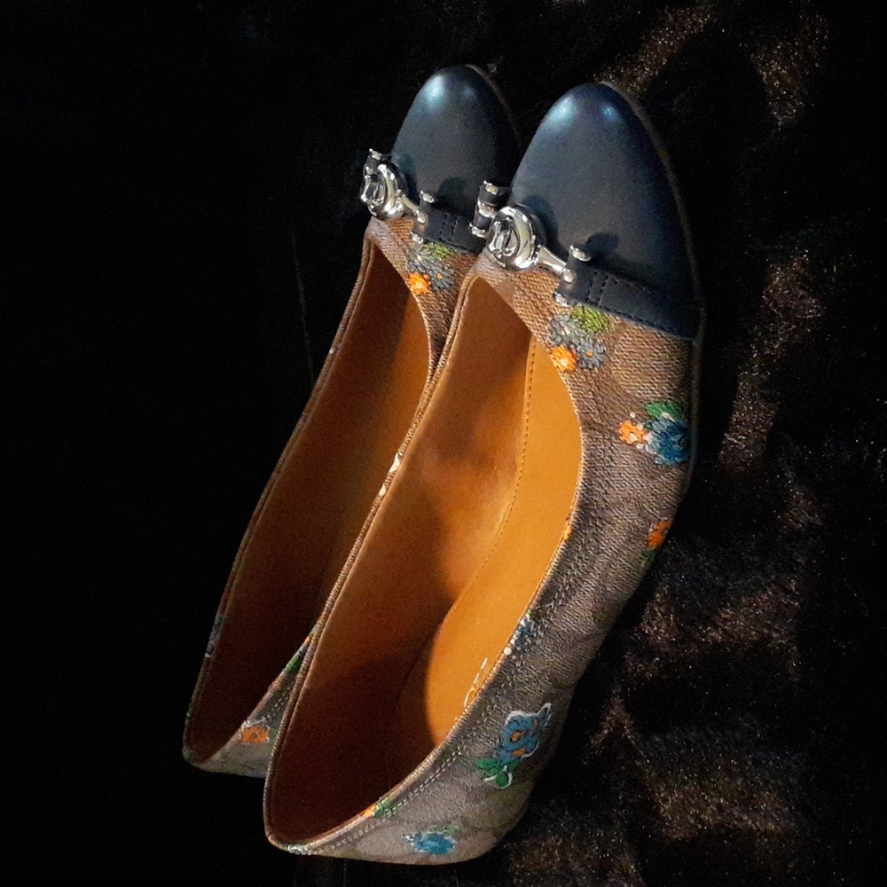 Coach Leila Slip Ons sz9